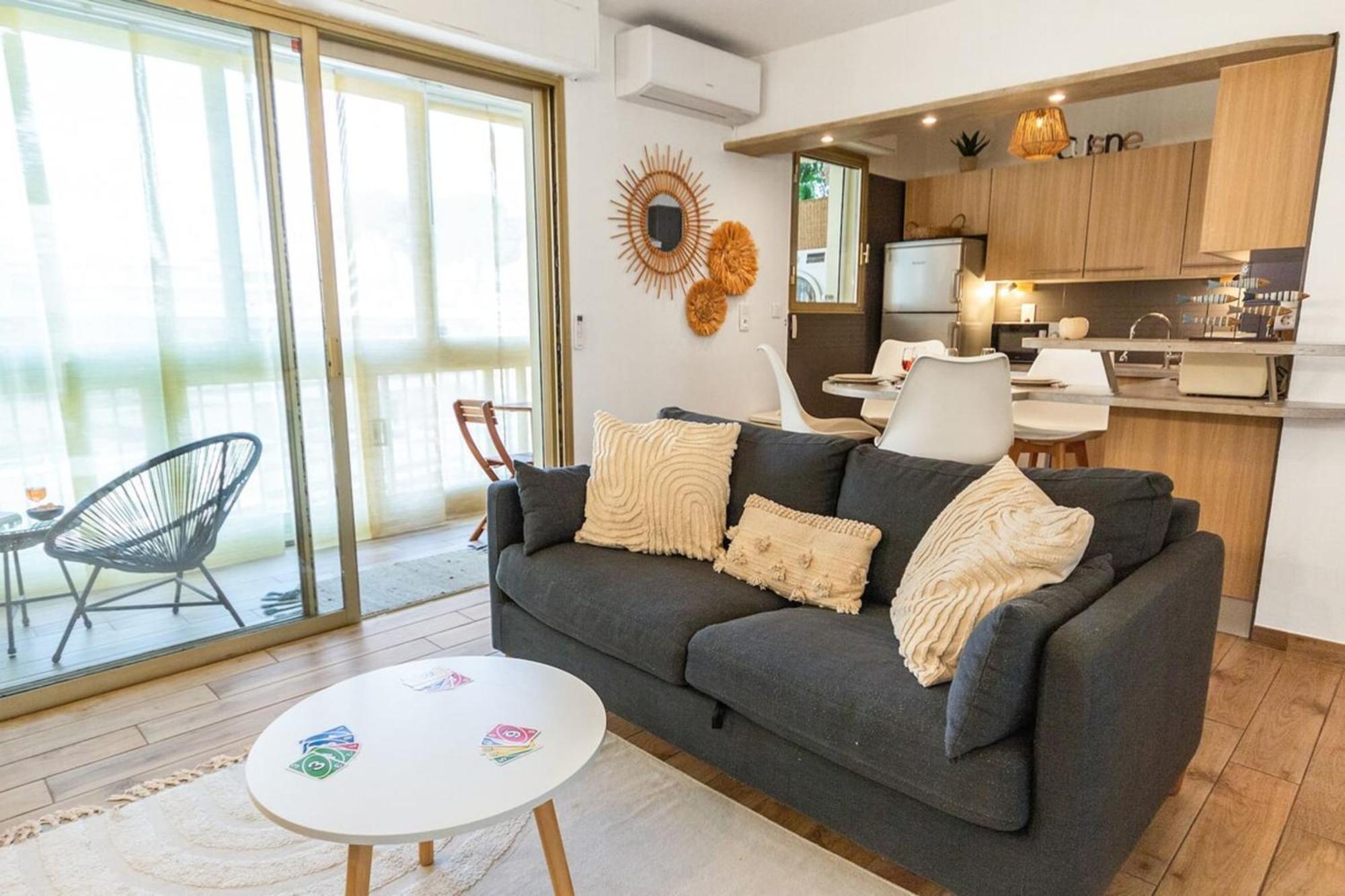 Appartement bord de mer Cagnes-sur-Mer Buitenkant foto